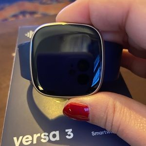 Fitbit Versa 3